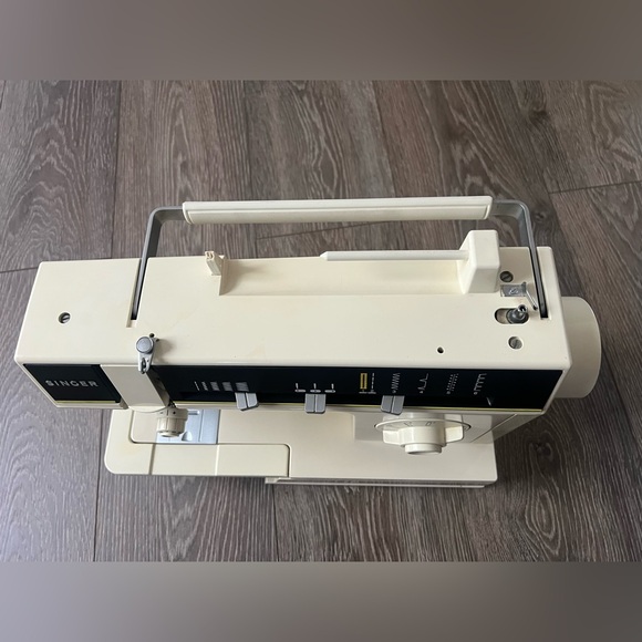 SINGER 6212C Sewing Machine With Power Cable Tested Working Perfect Like New - Picture 8 of 13